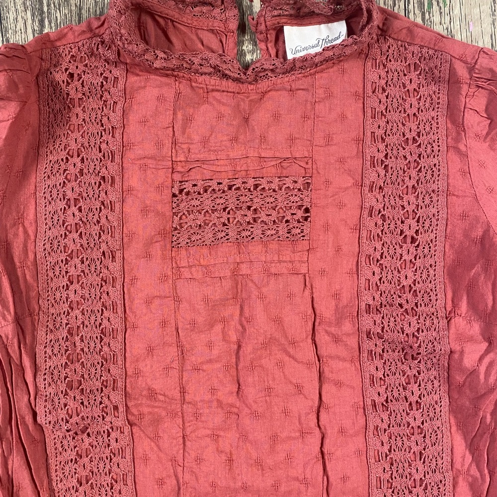 Vintage Thread Top - Picture 2 of 2
